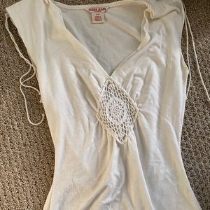 Guess top low cut V neck with delicate fringe S